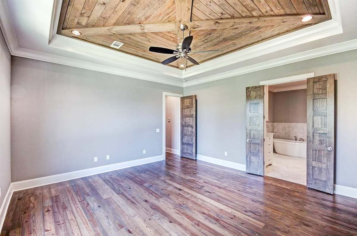 Plan 510005WDY: Stone and Stucco Beauty with Courtyard Entry Garage - Image #23 - French Country, Southern, Traditional