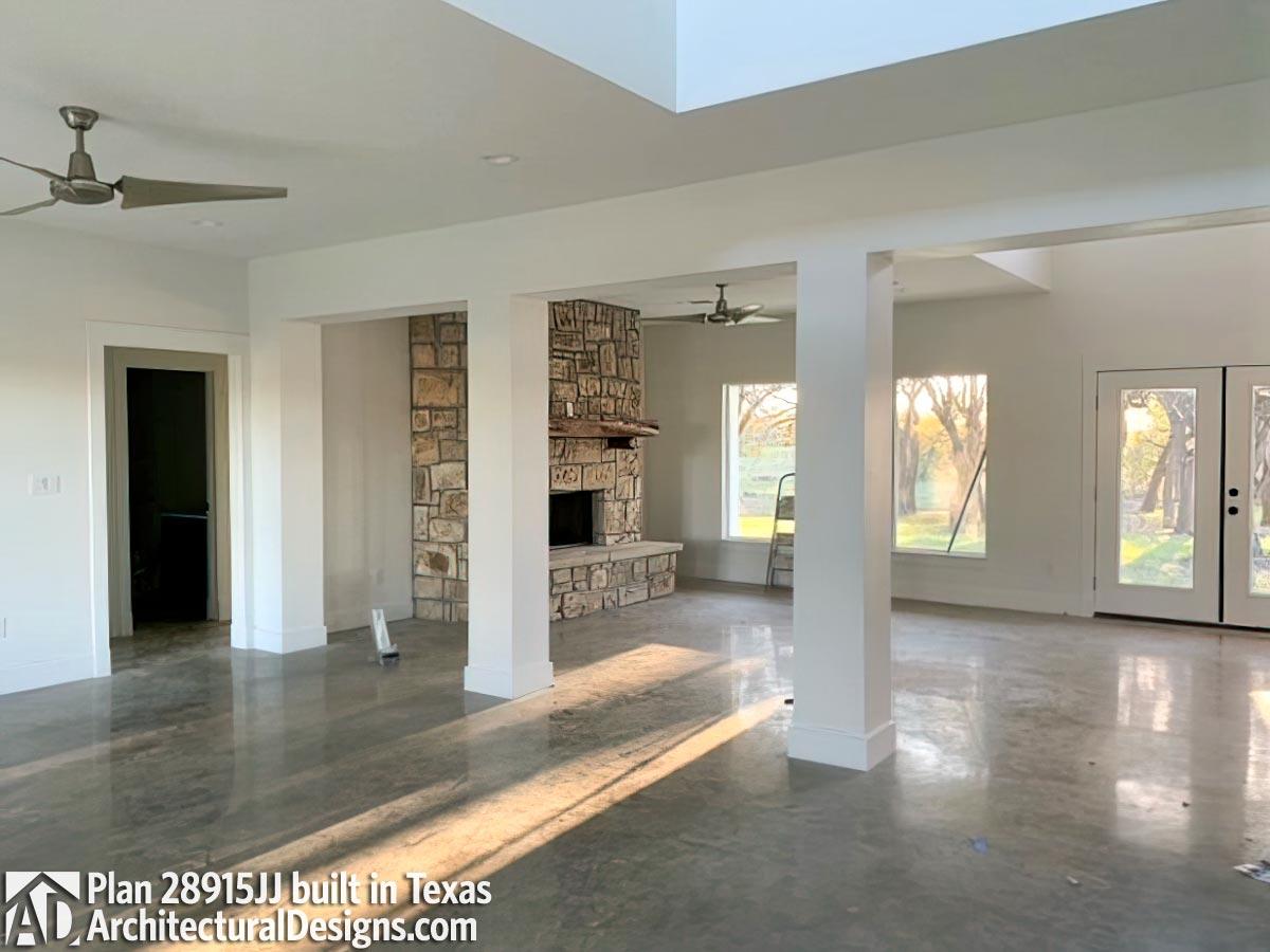 Client Photo id:  367081