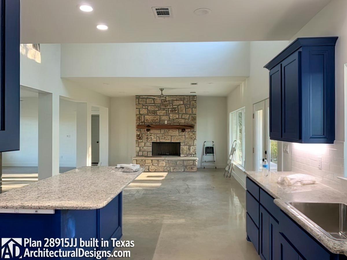 Client Photo id:  367079