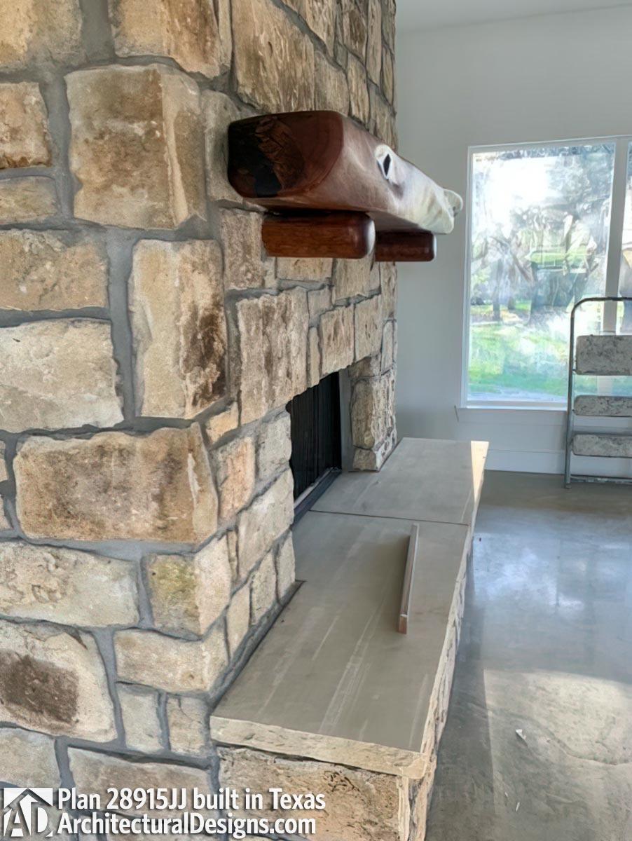 Client Photo id:  367078