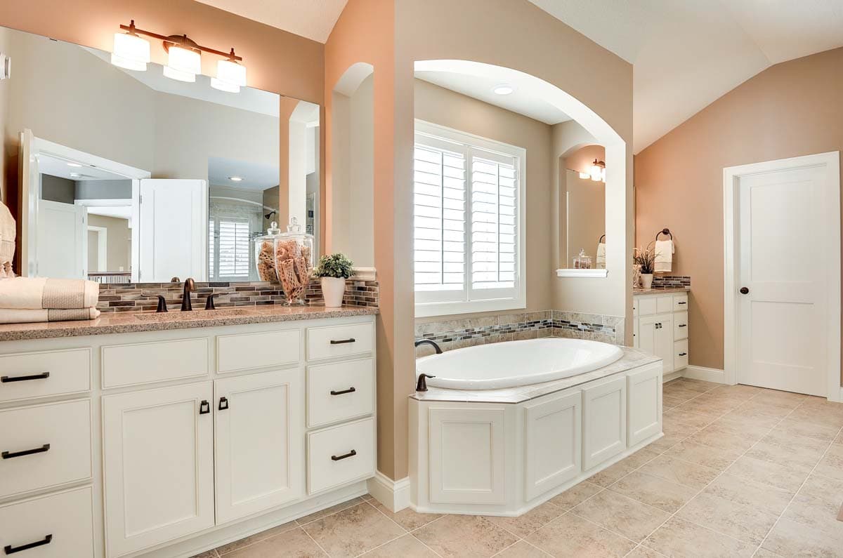 Plan 73376HS: Beautiful Craftsman With Amazing Great Room - 3634 Sq Ft - Image #47 - Craftsman, New American, Northwest, Traditional