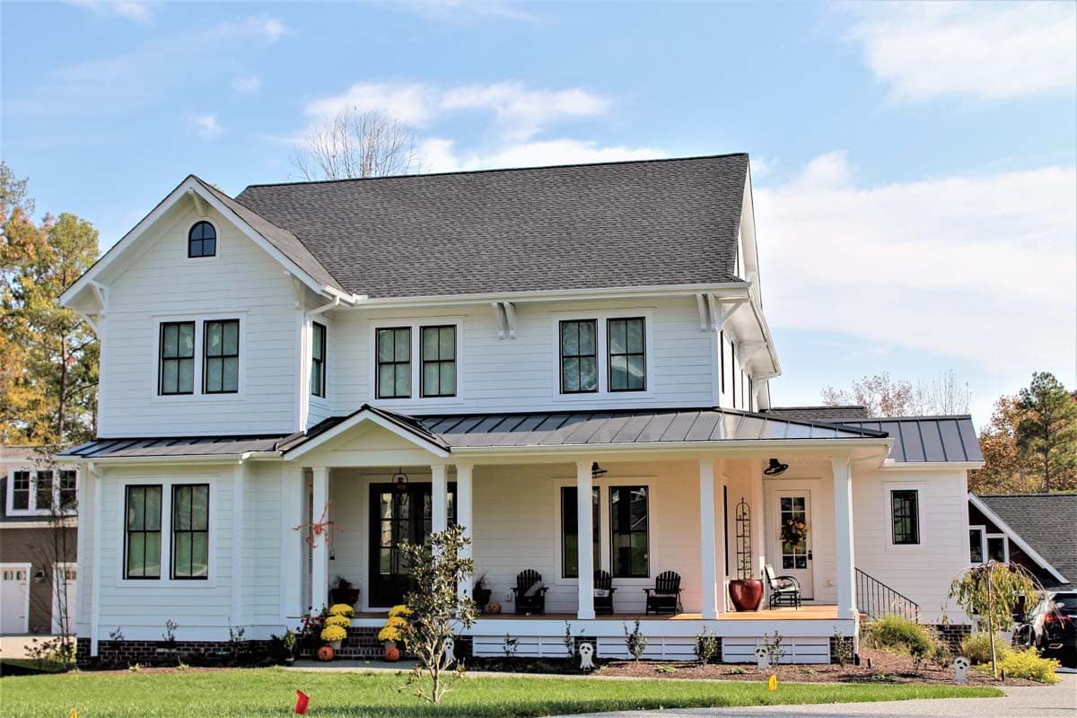 Plan 500020VV: Modern Farmhouse Plan with Matching Detached Garage - Image #4 - Country, Farmhouse, Modern Farmhouse, New American, Traditional