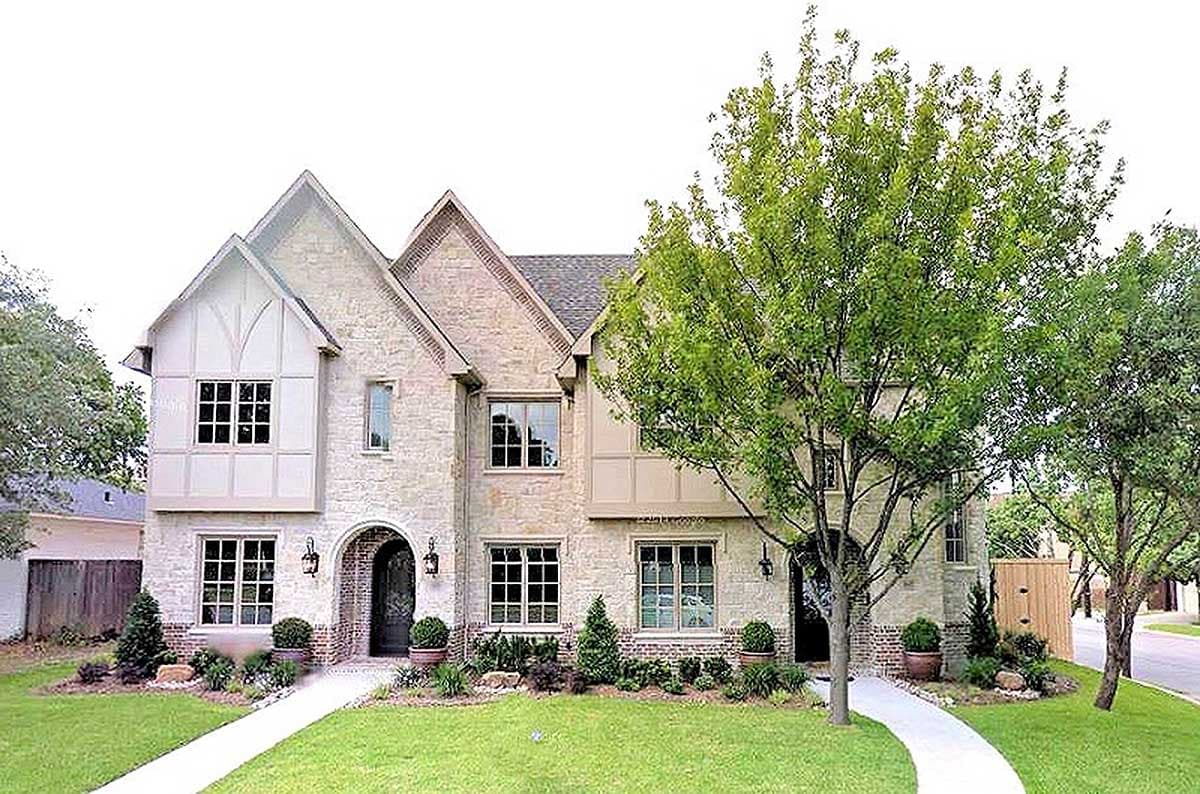 Plan 36542TX: Duplex House Plan With Visual Variety