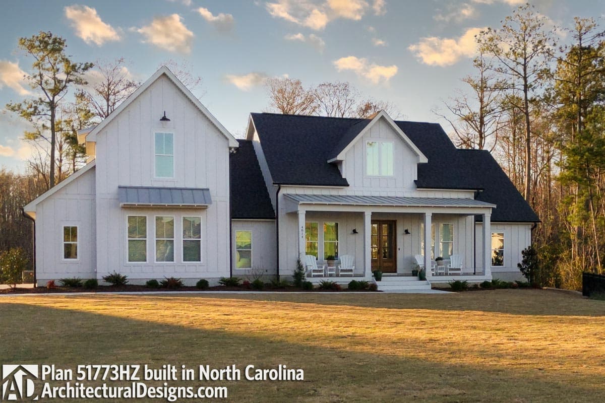 Plan 51773HZ: 4-Bed Modern Farmhouse with Bonus Over Garage - 2742 Sq Ft - Image #15 - Country, Modern Farmhouse, New American, Traditional