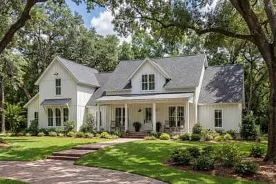 4-Bed Modern Farmhouse with Bonus Over Garage - 2742 Sq Ft