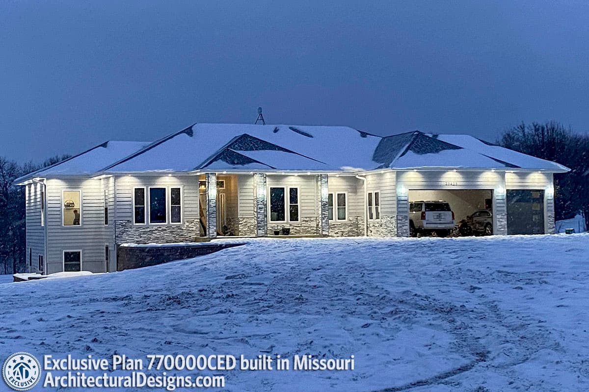 build gallery item - Exclusive House Plan 770000CED comes to life in Missouri 