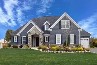 French Country Charmer with 3 Beds and Bonus Room