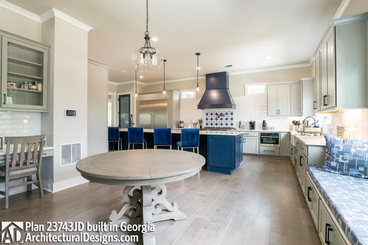 Client Photo id:  380383