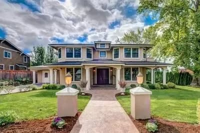 Luxurious Northwest House Plan