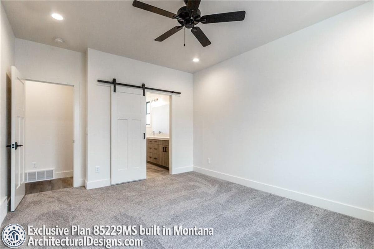 Client Photo id:  329659