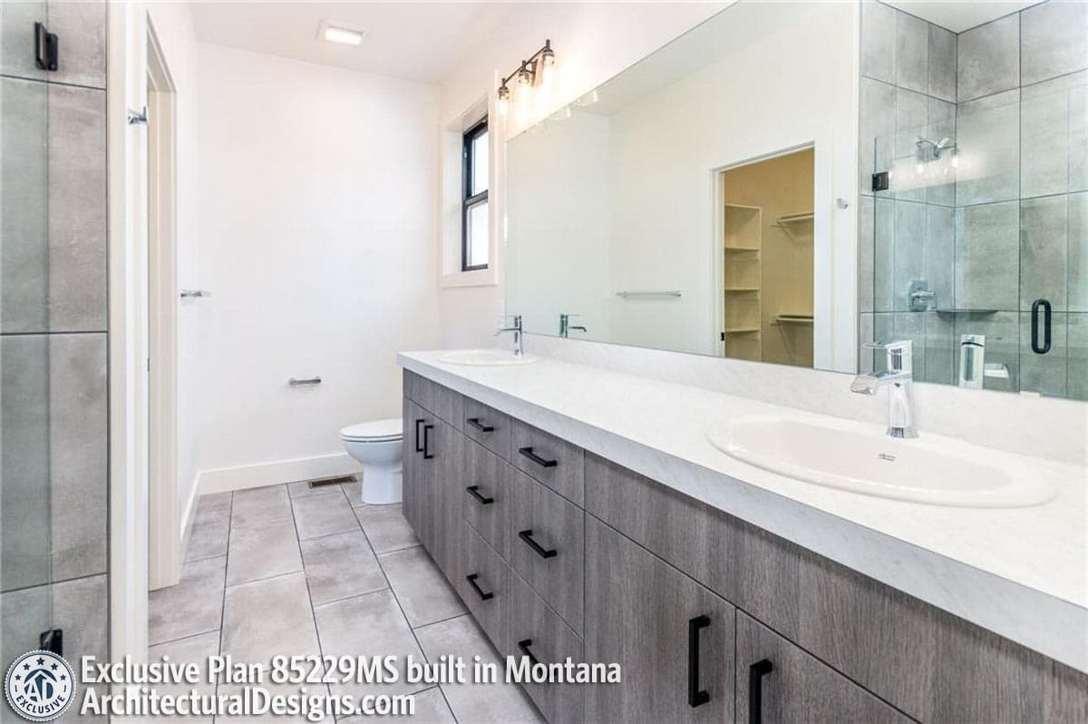 Client Photo id:  329658