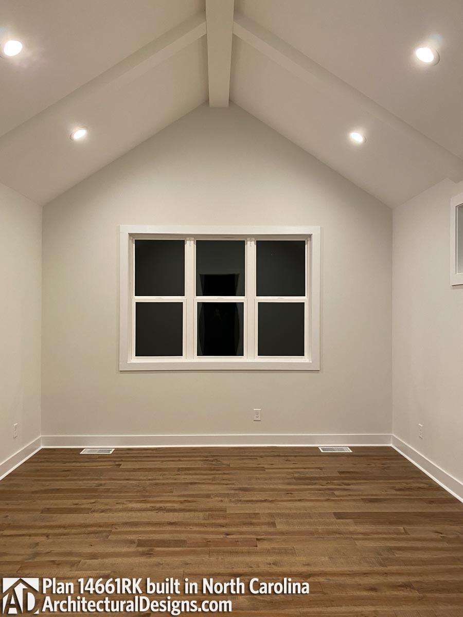 Client Photo id:  357827