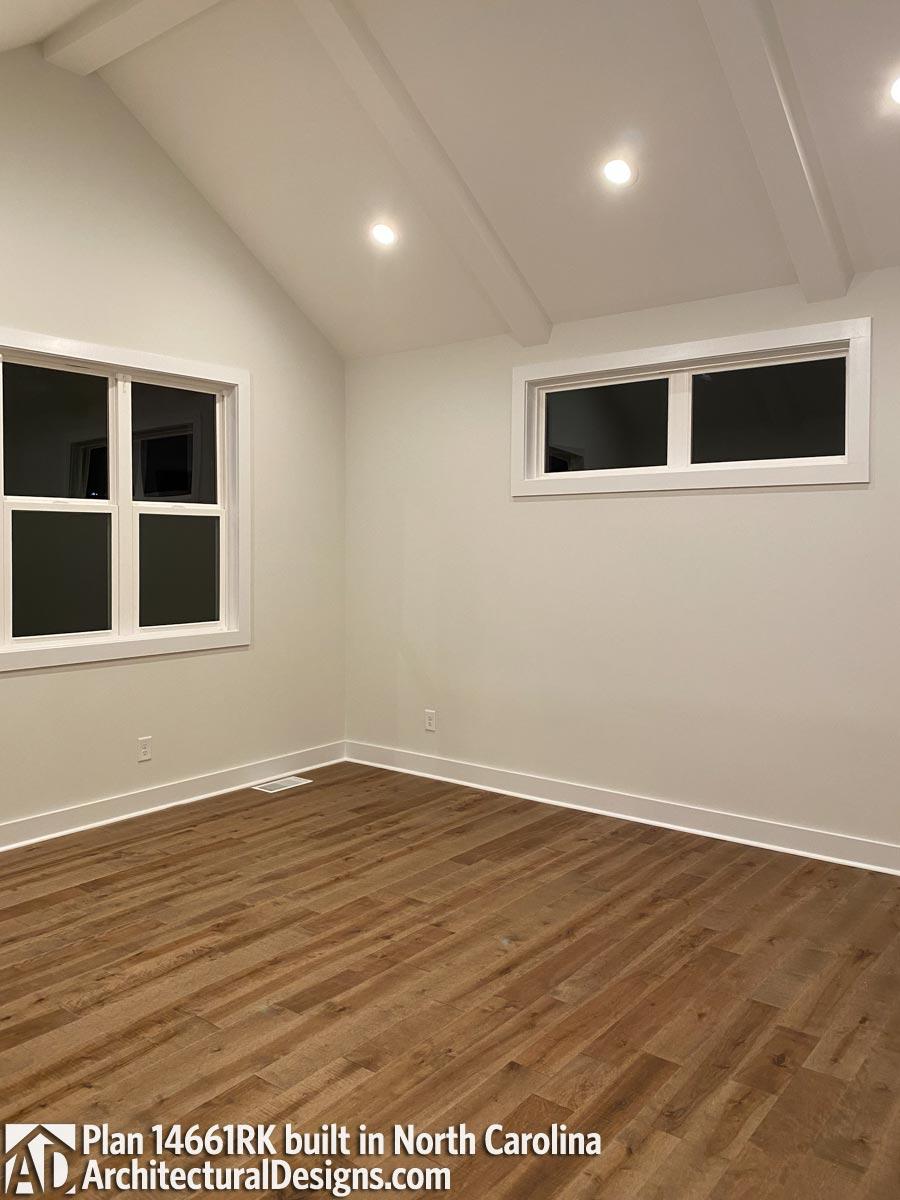 Client Photo id:  357828