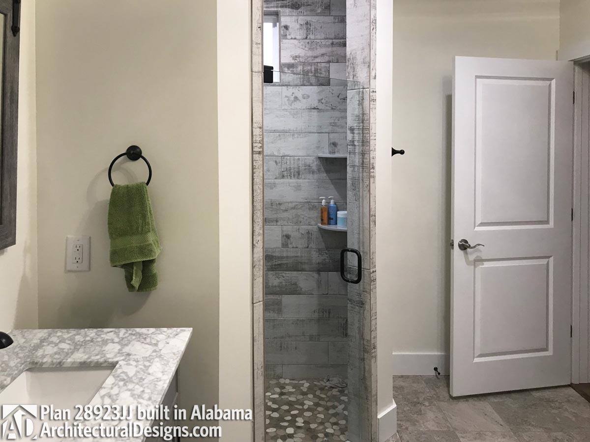 Client Photo id:  327078