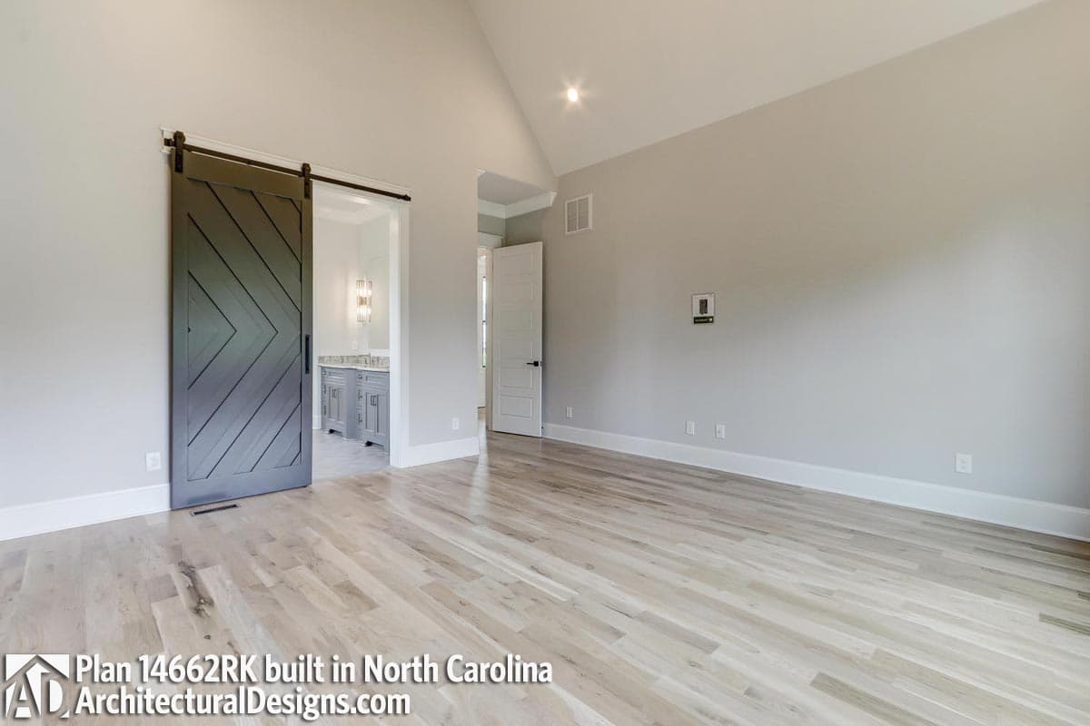 Client Photo id:  339975