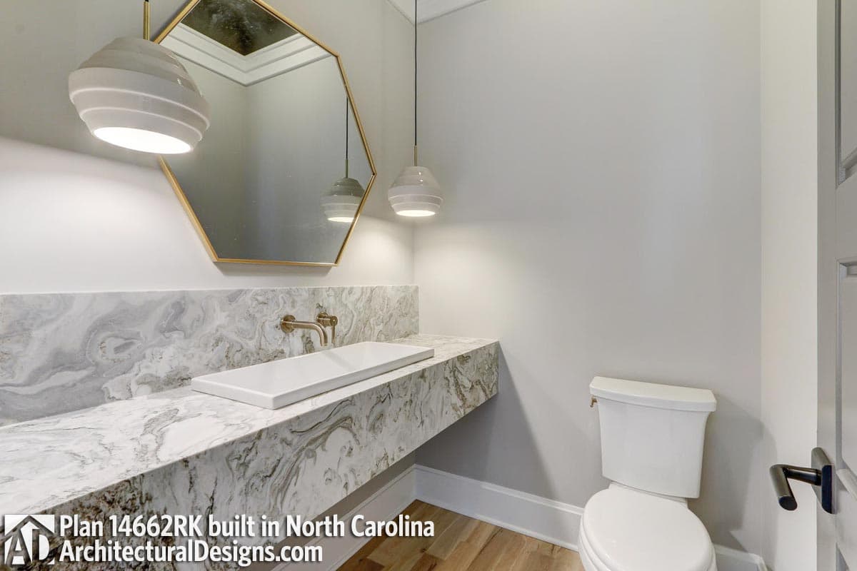 Client Photo id:  339977