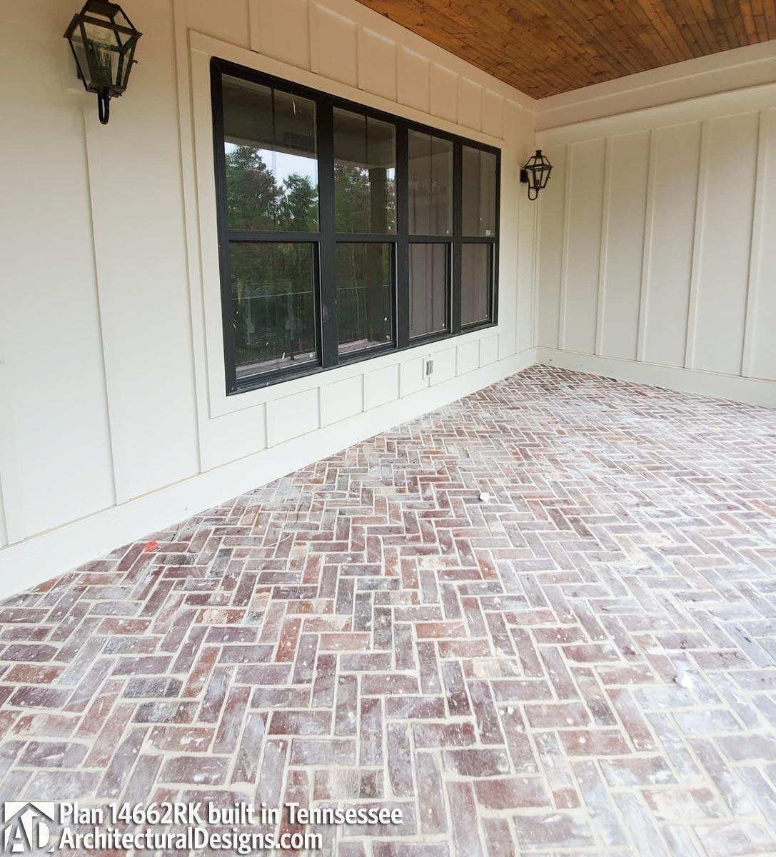 Client Photo id:  353982