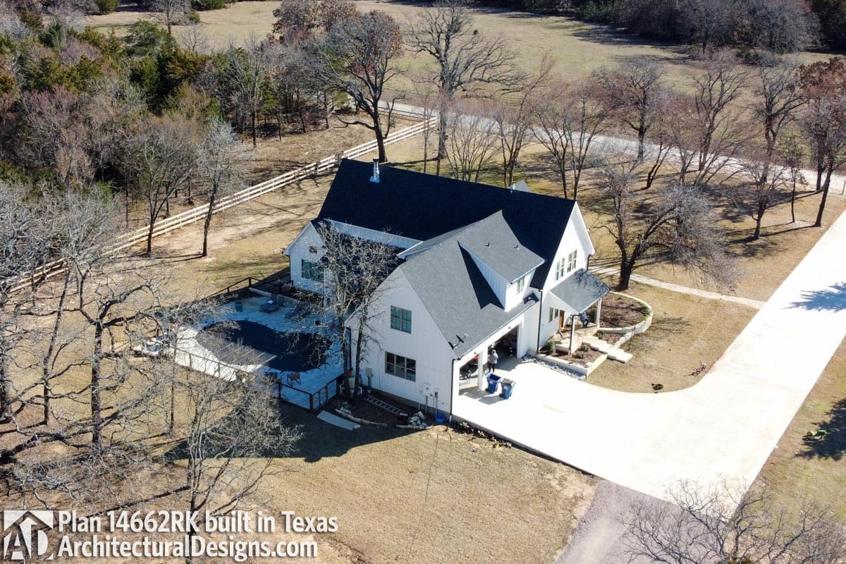 Client Photo id:  333000