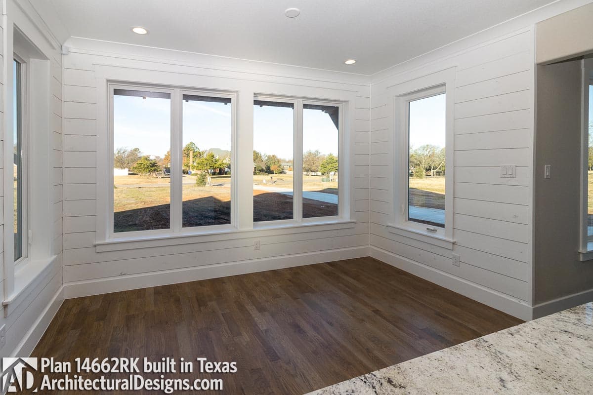 Client Photo id:  325098