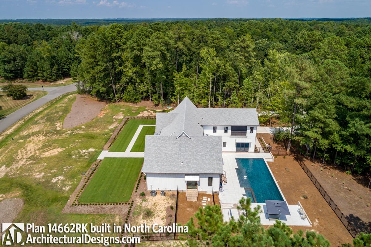 Client Photo id:  390184