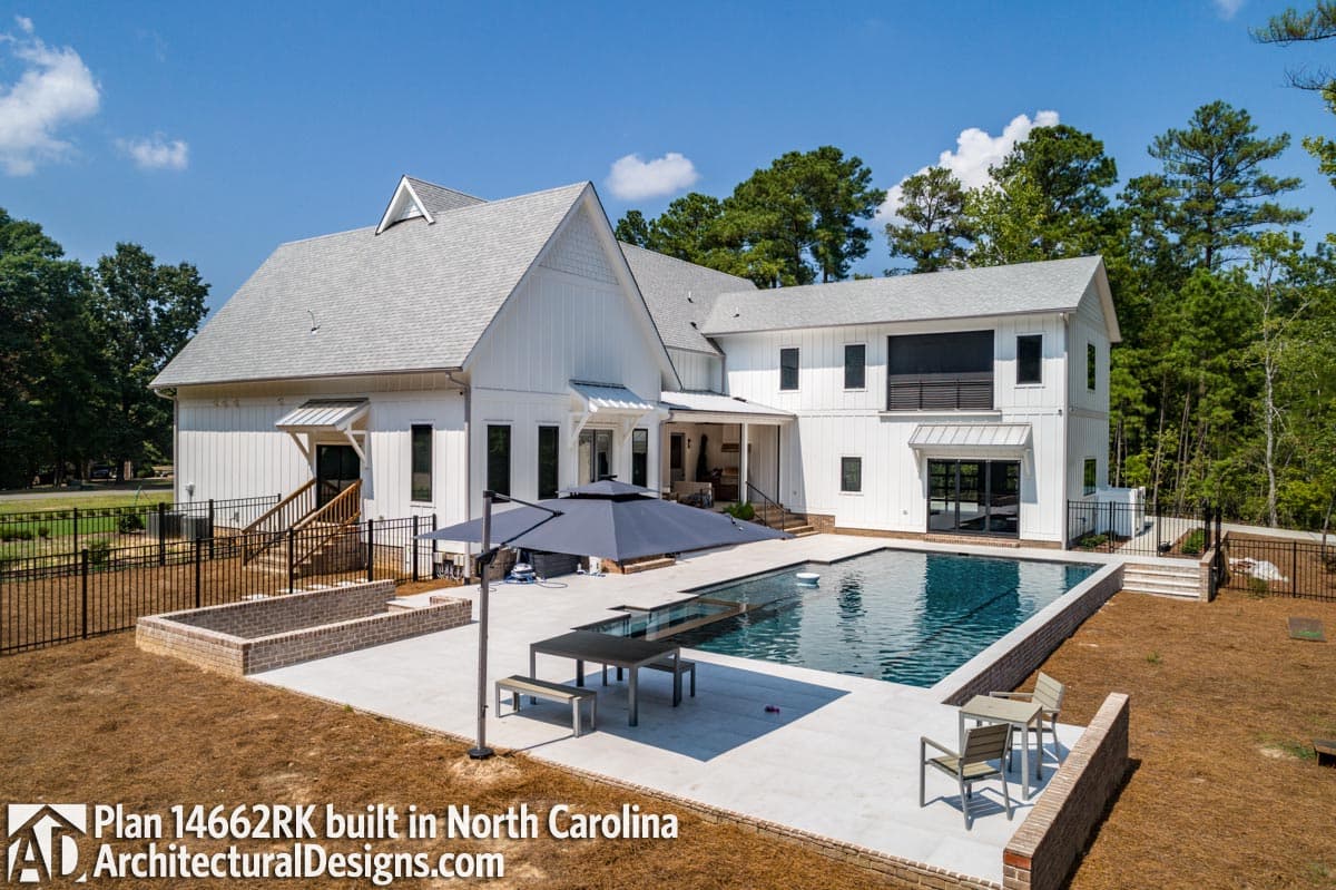 Client Photo id:  390177