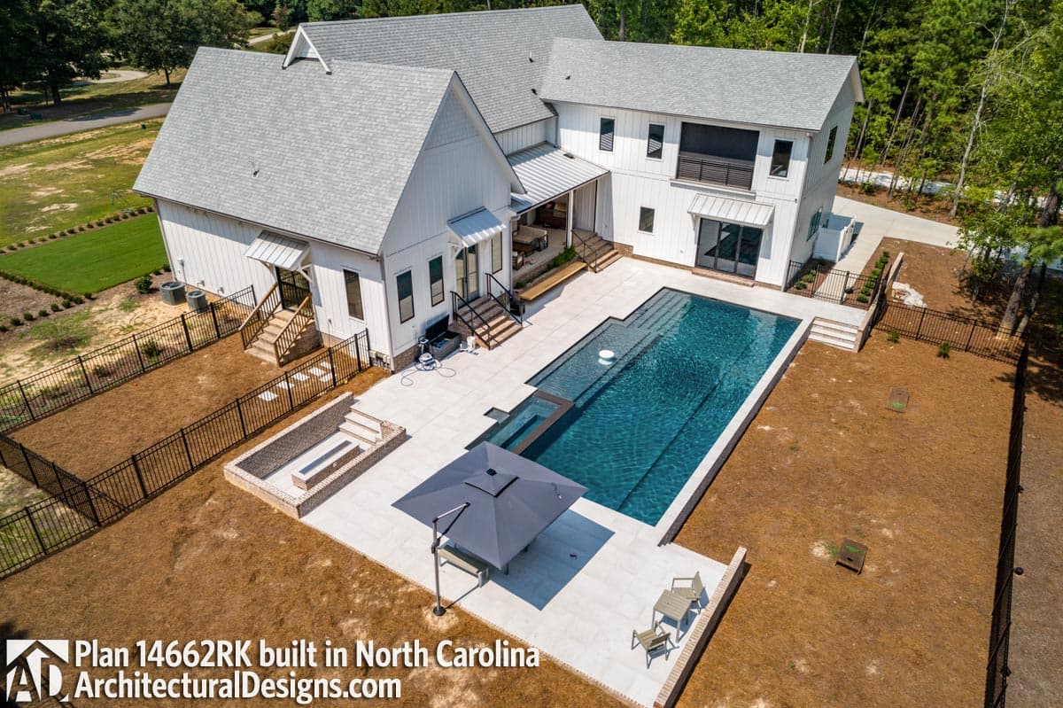 Client Photo id:  390176