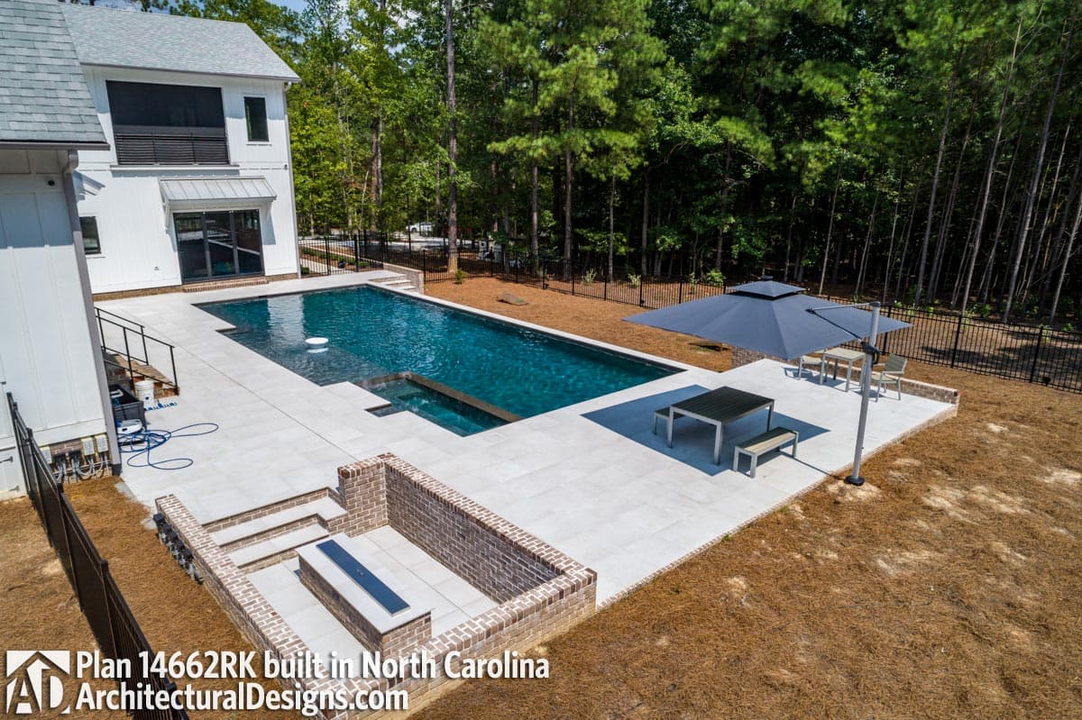 Client Photo id:  390174