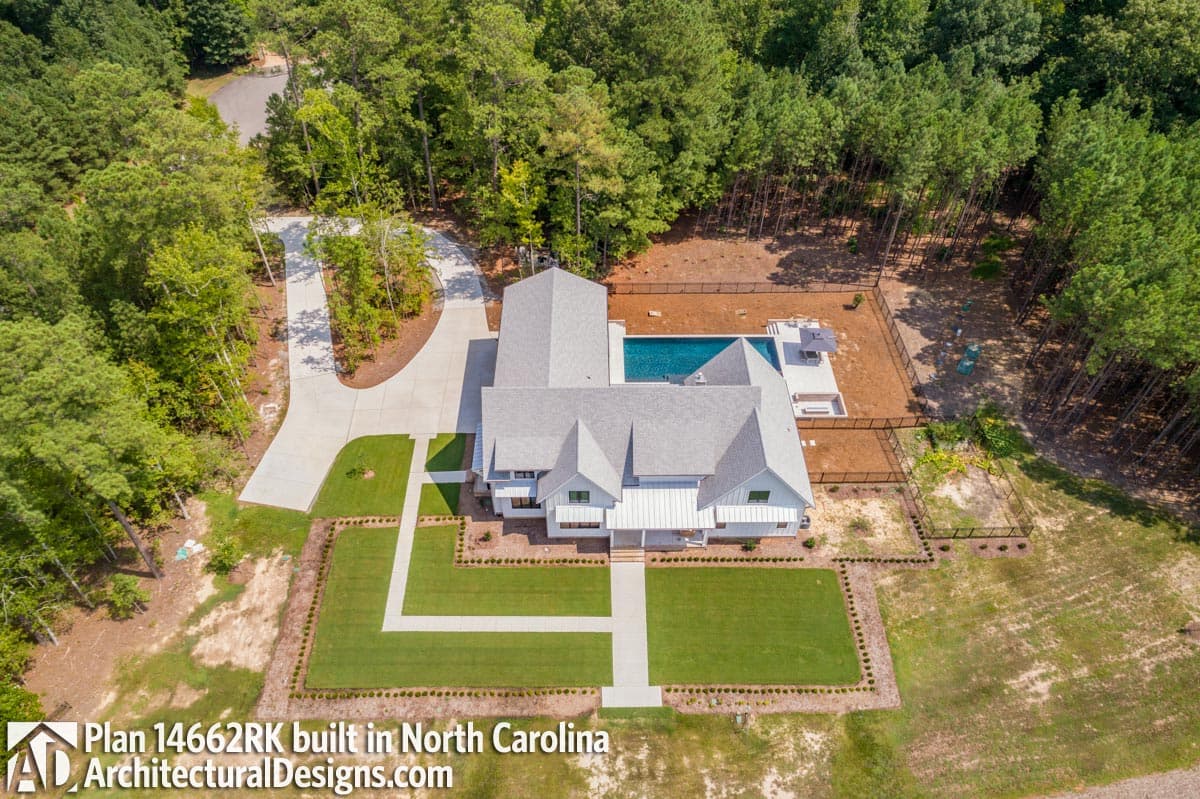 Client Photo id:  390169