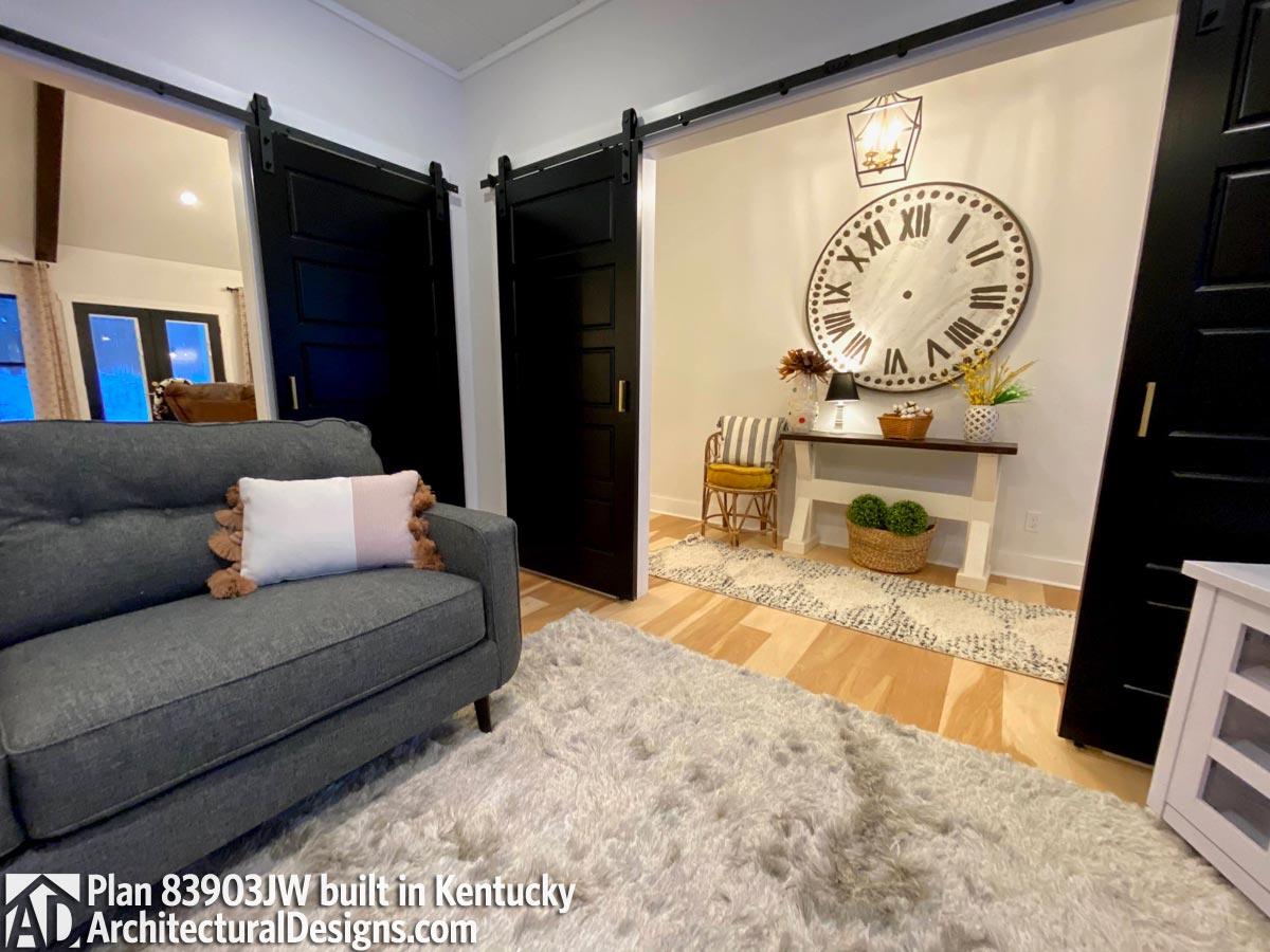 Client Photo id:  374031