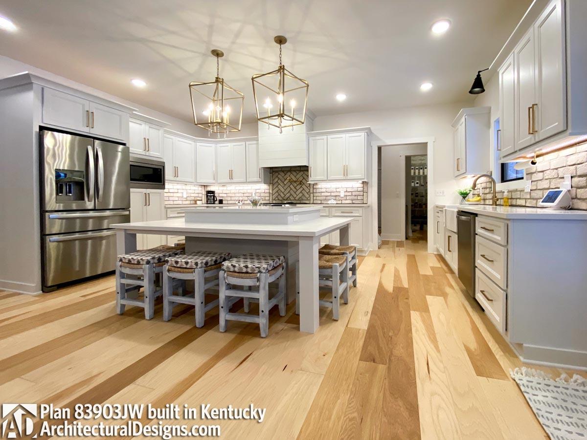 Client Photo id:  374027