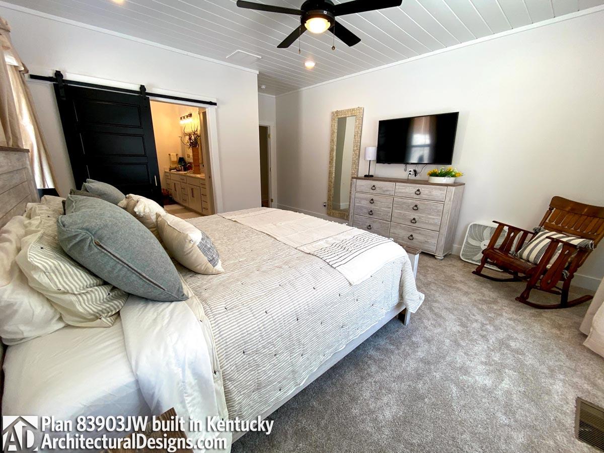 Client Photo id:  374018