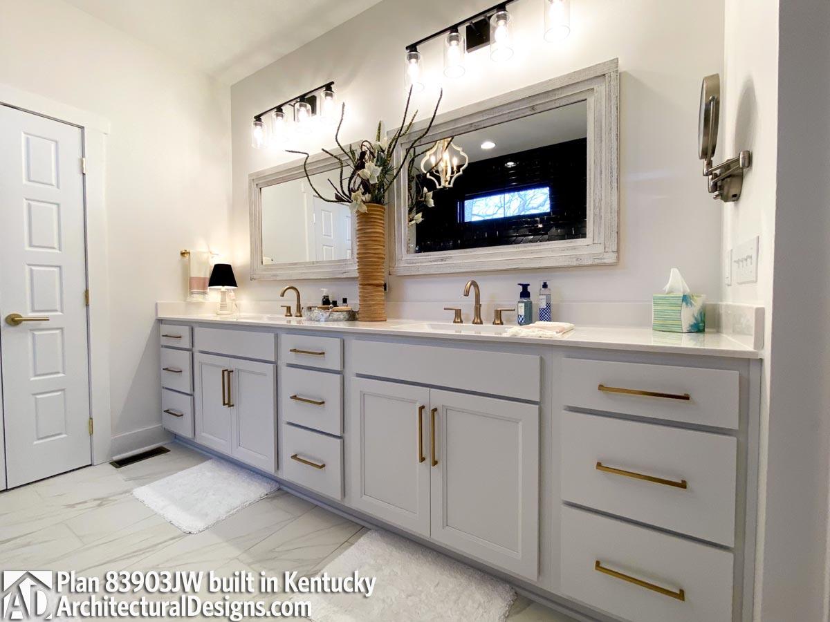 Client Photo id:  374019