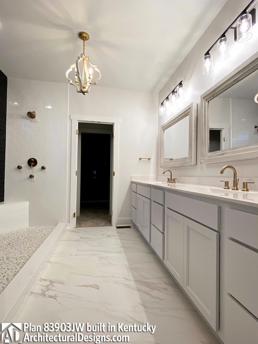 Client Photo id:  374017