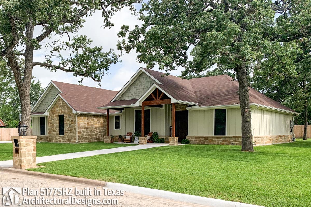 build gallery item - House Plan 51775HZ Comes to life in Texas