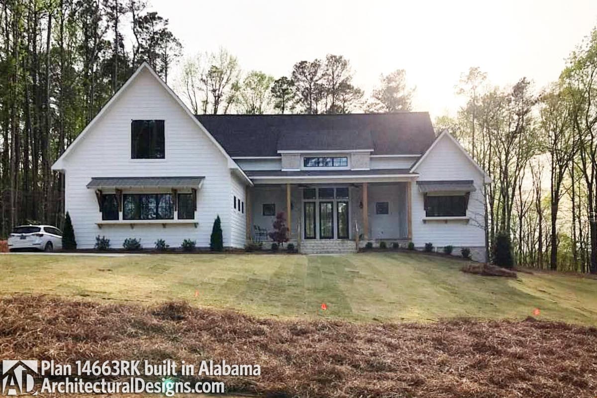 build gallery item - Modern Farmhouse 14663RK comes to life in Alabama