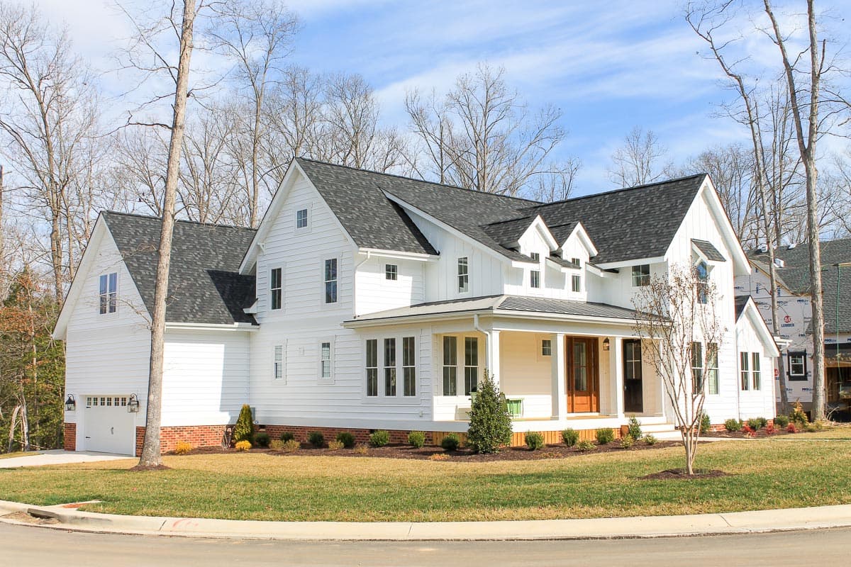 Plan 500043VV: Classic and Stylish Farmhouse Plan with Large Rear Porch - 3439 Sq Ft - Image #6 - Cottage, Country, Farmhouse, Modern Farmhouse, New American, Traditional