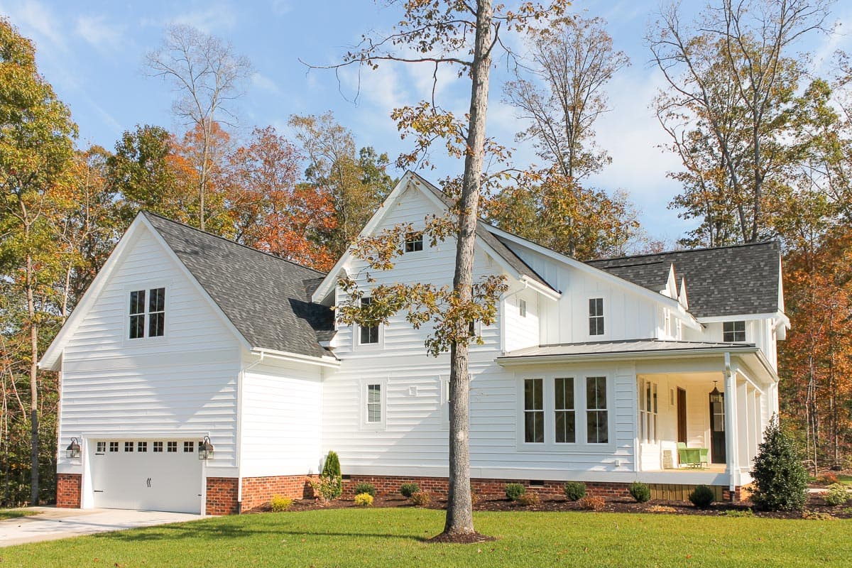 Plan 500043VV: Classic and Stylish Farmhouse Plan with Large Rear Porch - 3439 Sq Ft - Image #7 - Cottage, Country, Farmhouse, Modern Farmhouse, New American, Traditional