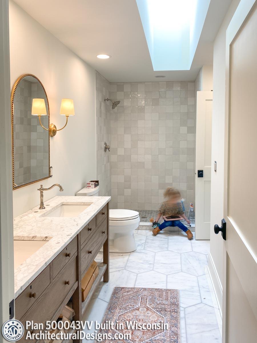 Client Photo id:  369349