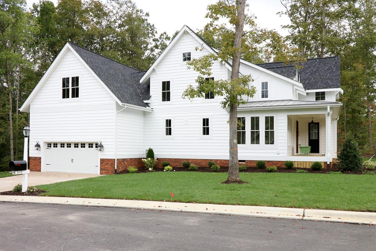 Plan 500043VV: Classic and Stylish Farmhouse Plan with Large Rear Porch - 3439 Sq Ft - Image #13 - Cottage, Country, Farmhouse, Modern Farmhouse, New American, Traditional