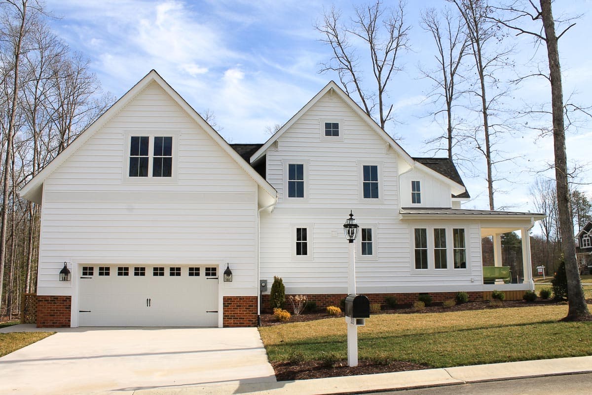 Plan 500043VV: Classic and Stylish Farmhouse Plan with Large Rear Porch - 3439 Sq Ft - Image #8 - Cottage, Country, Farmhouse, Modern Farmhouse, New American, Traditional