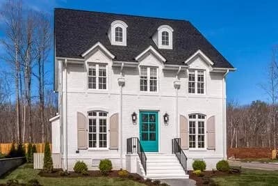 Handsome and Traditional House Plan - 2707 Sq Ft