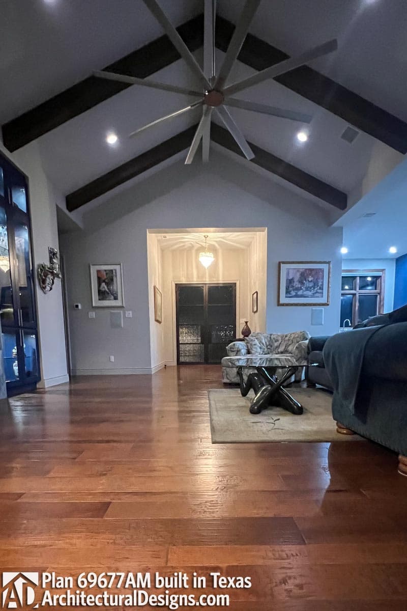 Client Photo id:  495825