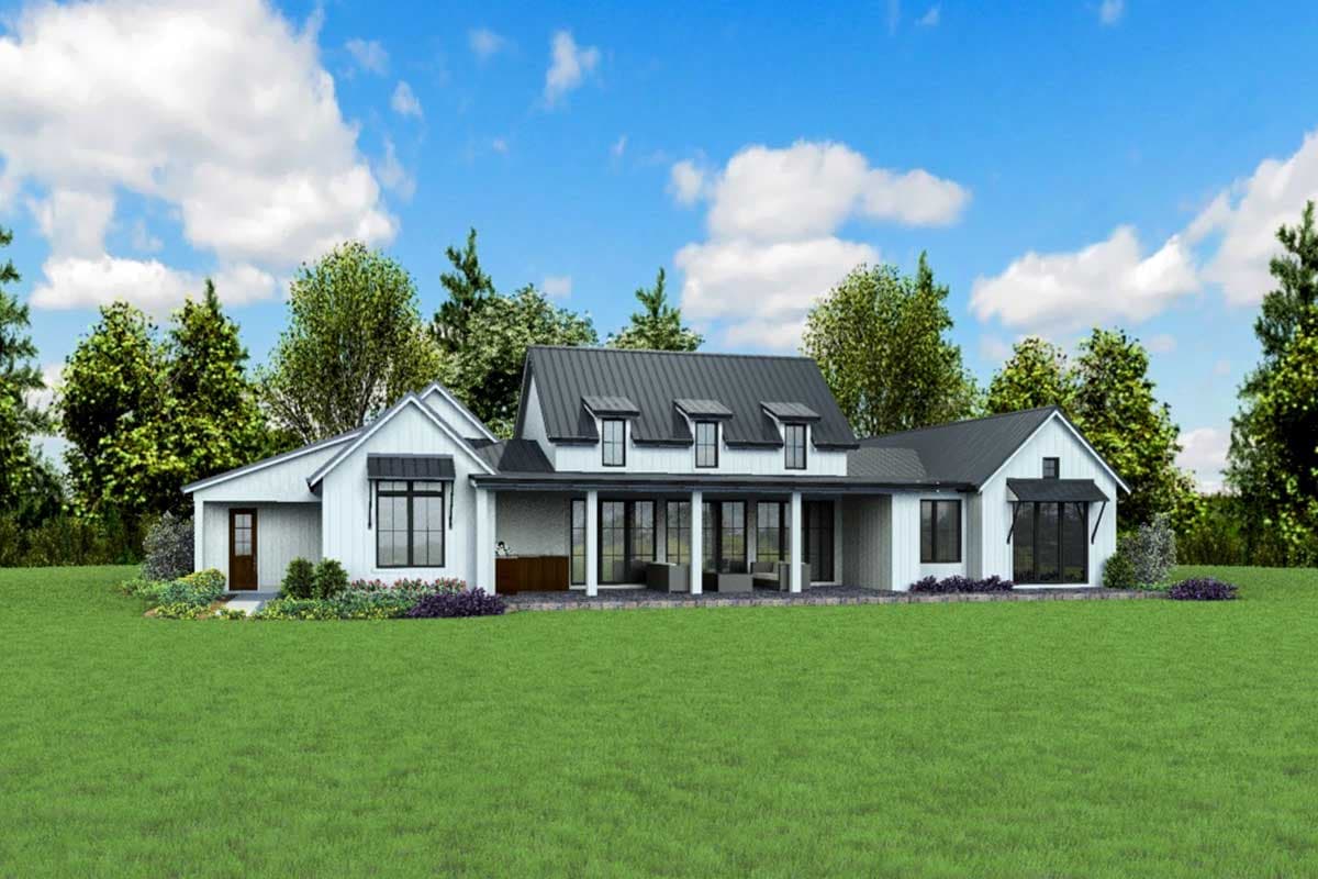 Plan 69690AM: Bright and Open Modern Farmhouse House Plan - 2798 Sq Ft - Image #10 - Country, Farmhouse, Modern Farmhouse, New American, Northwest, Ranch