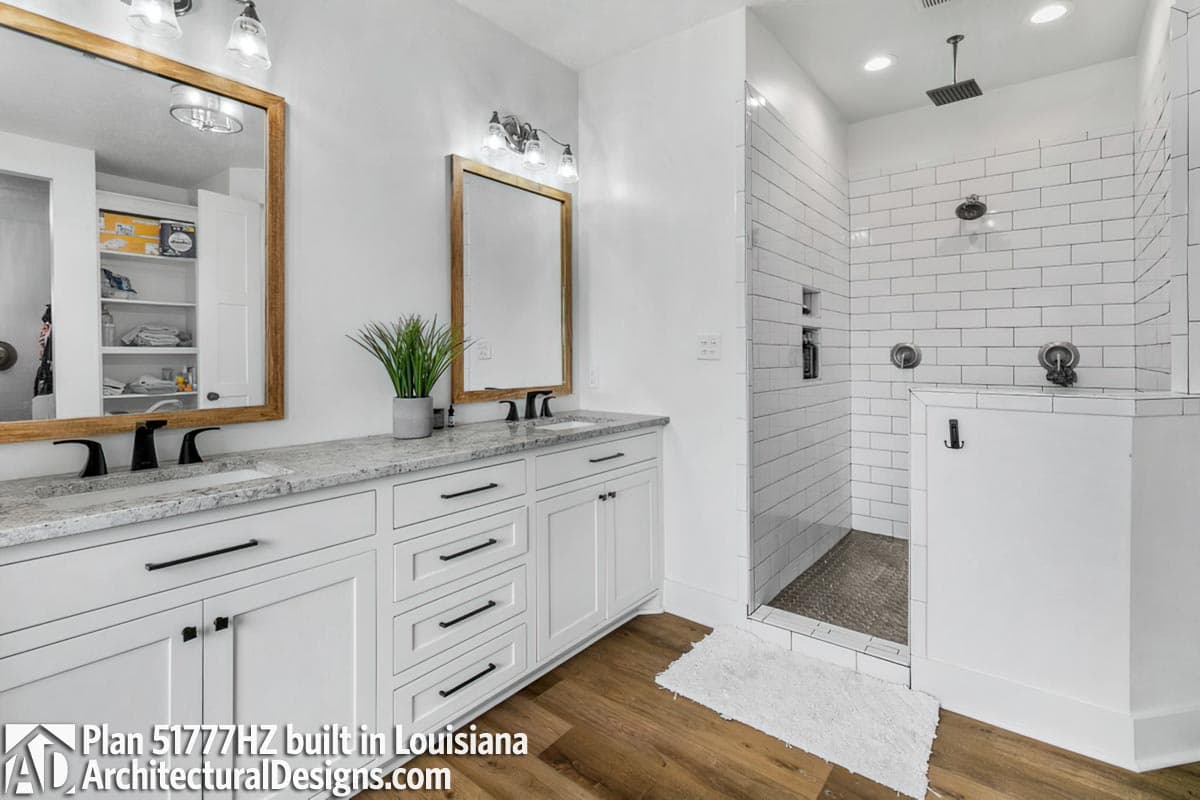 Client Photo id:  384940