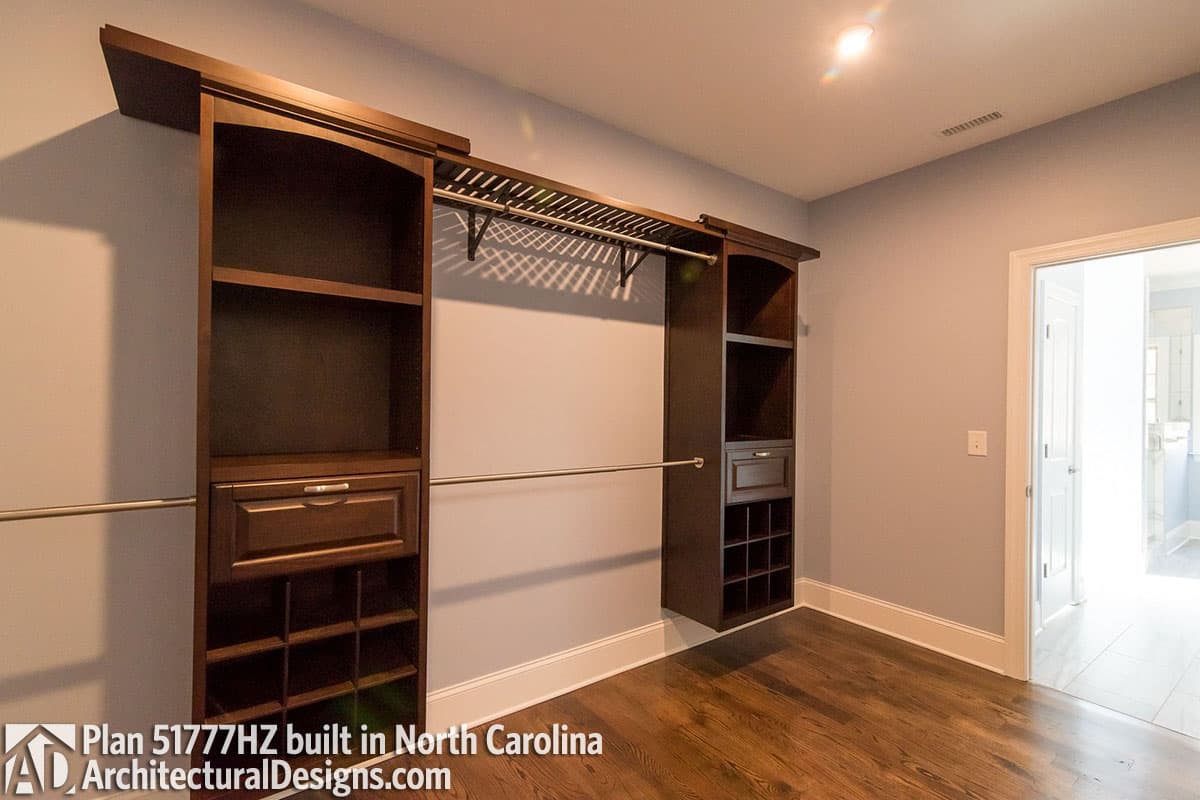 Client Photo id:  323799