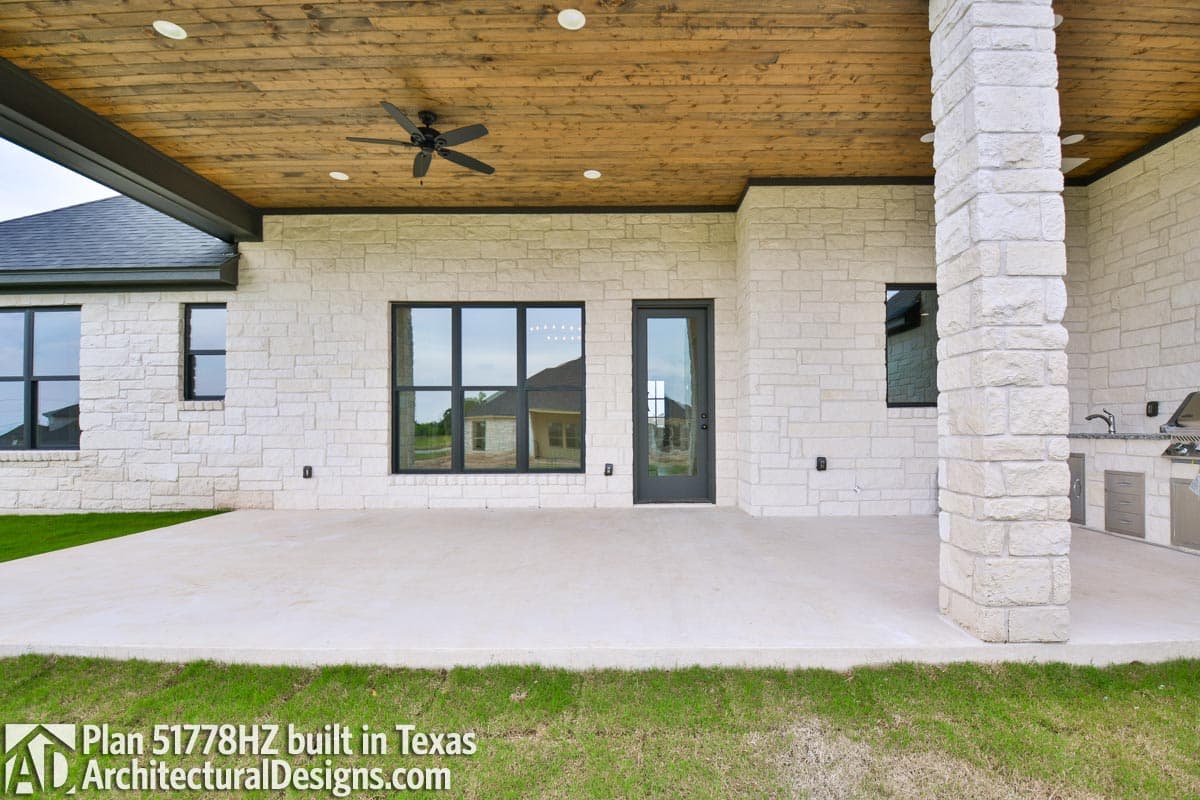 Client Photo id:  296776