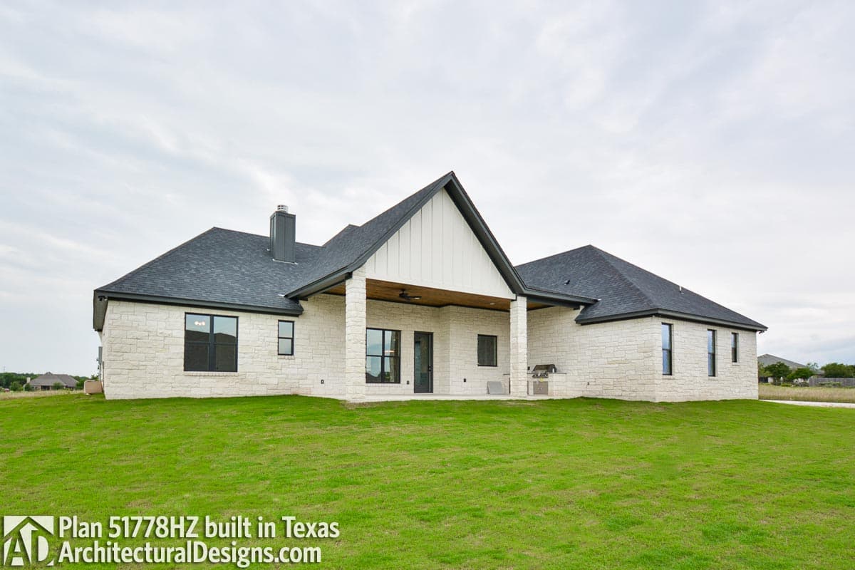 Plan 51778HZ: Open-Concept 4-Bed Craftsman Home Plan with Bonus Over Garage - 2589 Sq Ft - Image #8 - Country, Craftsman