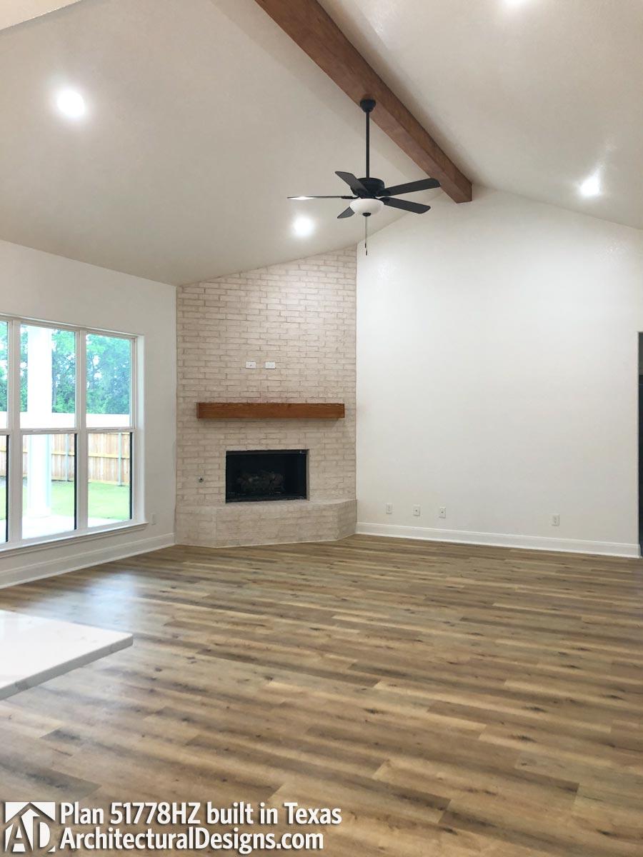 Client Photo id:  369053