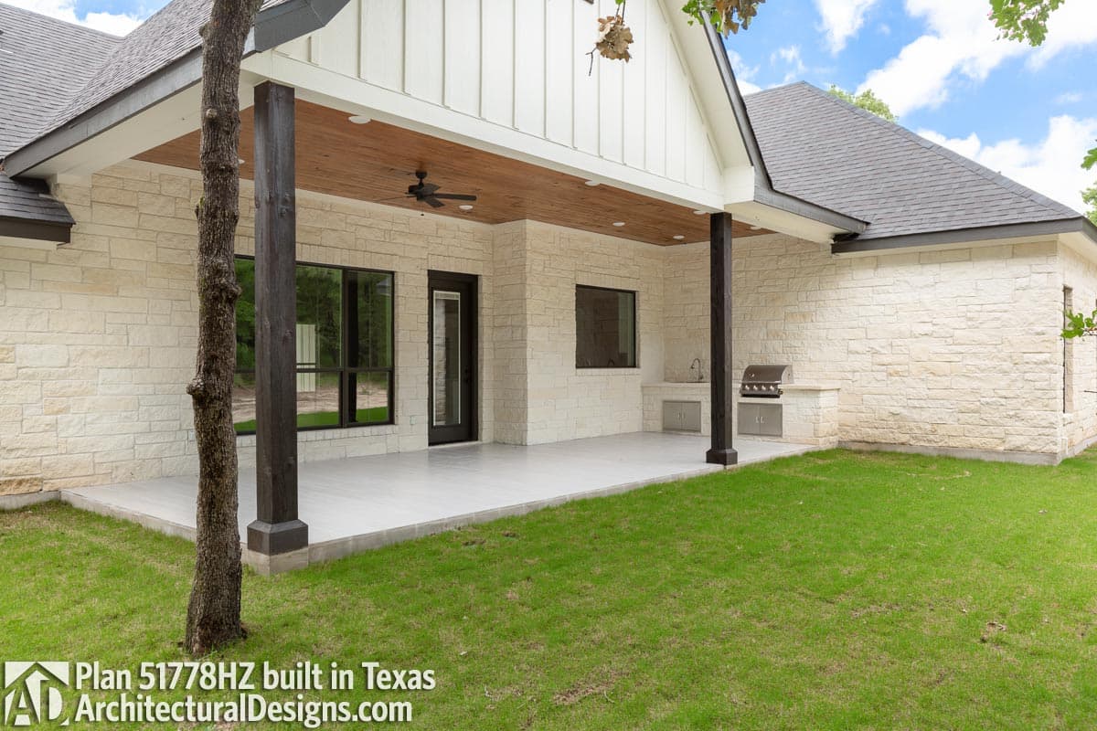 Plan 51778HZ: Open-Concept 4-Bed Craftsman Home Plan with Bonus Over Garage - 2589 Sq Ft - Image #9 - Country, Craftsman