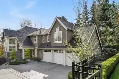 Distinctive Traditional House Plan